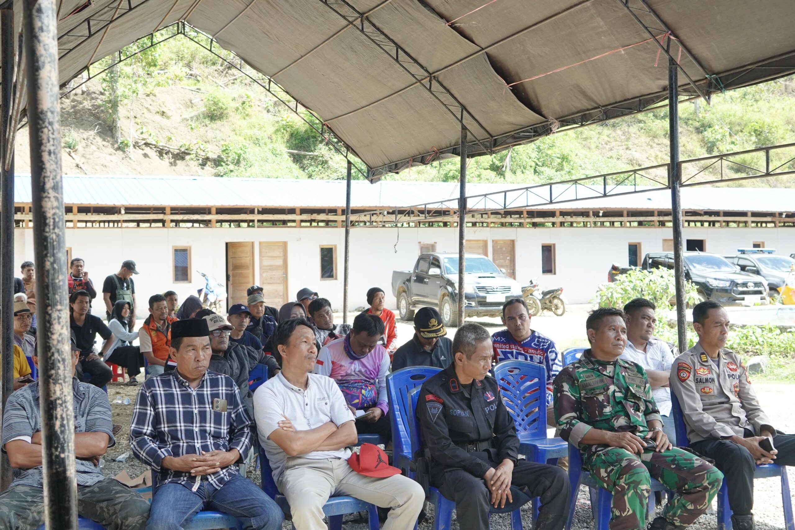 Dokumen Foto: Bupati Luwu Tinjau Proyek PLTMH PT. Tiara Tirta Energi Di Desa Lange Kecamatan Bassi Santempe (15/6/25)